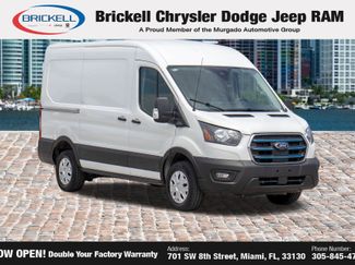 Used 2023 Ford E-Transit Medium Roof video 3