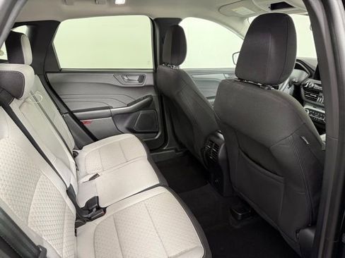 Used 2024 Ford Escape Active image 23