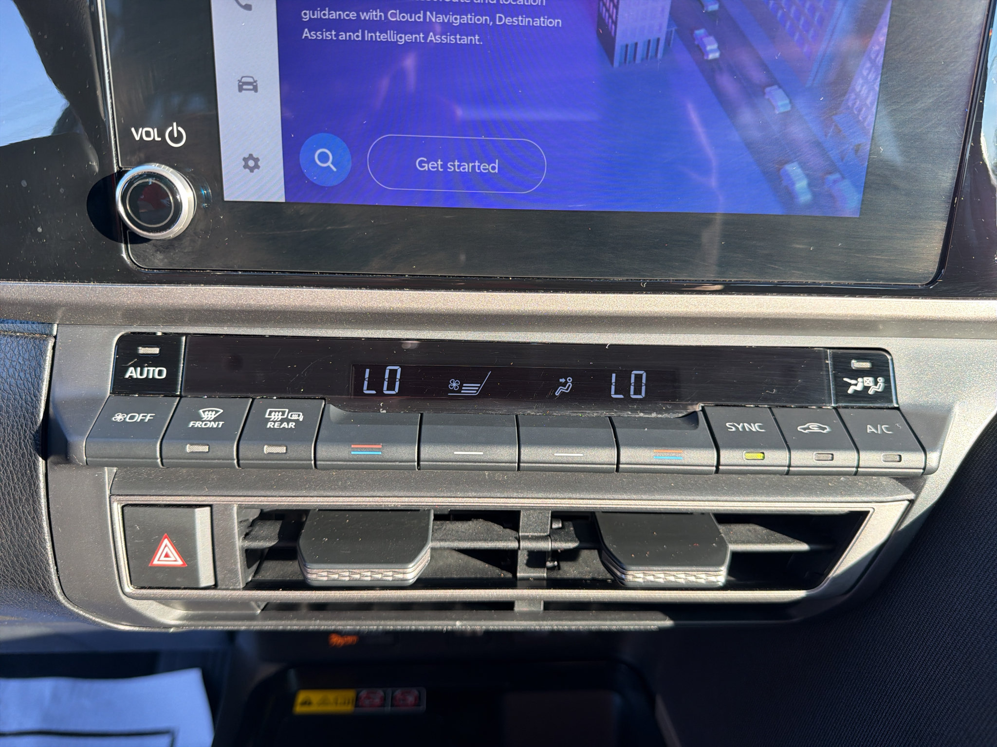 Used 2025 Toyota Camry LE FWD image 21