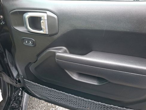 Certified 2022 Jeep Wrangler Unlimited Sport image 10