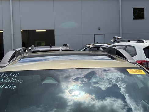 Certified 2025 Subaru Outback Limited AWD/4WD image 9
