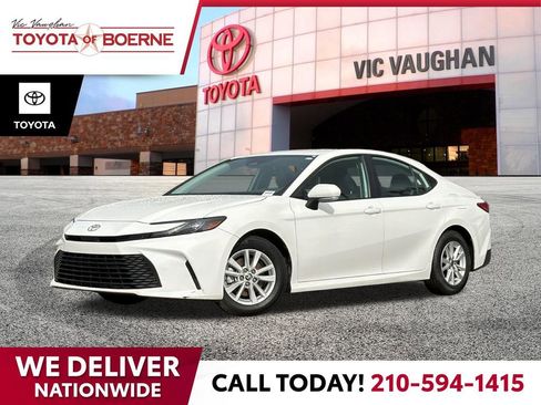 Certified 2025 Toyota Camry LE image 1