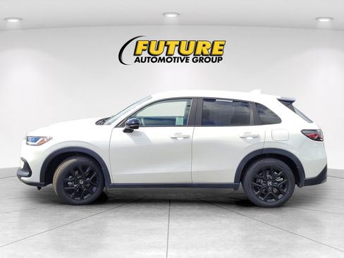 Used 2024 Honda HR-V Sport image 8
