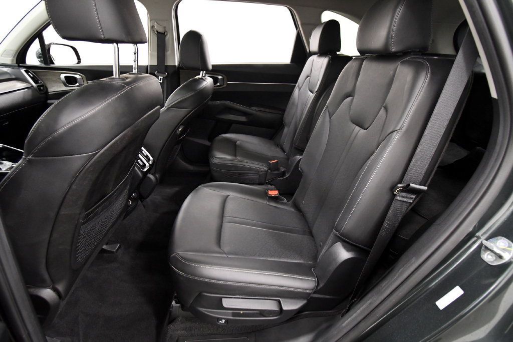 Certified 2023 Kia Sorento X-Line EX AWD/4WD image 15