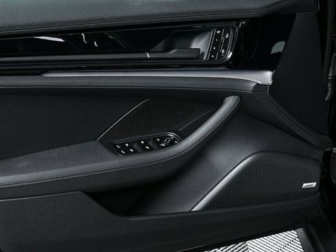 New 2025 Porsche Panamera 4 image 6