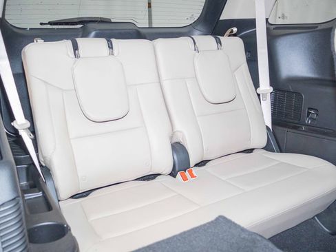 Used 2020 Ford Explorer Limited image 14