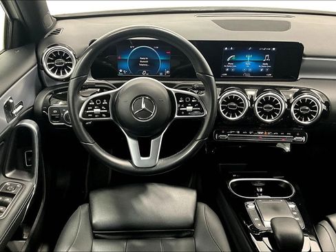 Used 2022 Mercedes-Benz A 220 image 7