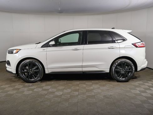 Used 2022 Ford Edge ST-Line image 12