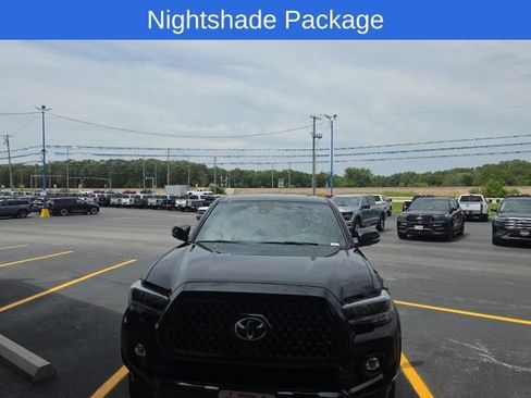 Used 2022 Toyota Tacoma Limited w/ Nightshade Package AWD/4WD image 2
