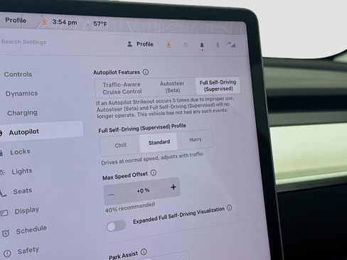 Used 2022 Tesla Model 3 image 11