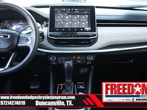 Used 2022 Jeep Compass Sport AWD/4WD image 19