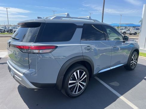 Used 2024 Nissan Pathfinder Platinum w/ Cargo Package FWD image 21