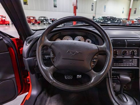 Used 2000 Ford Mustang GT RWD image 10