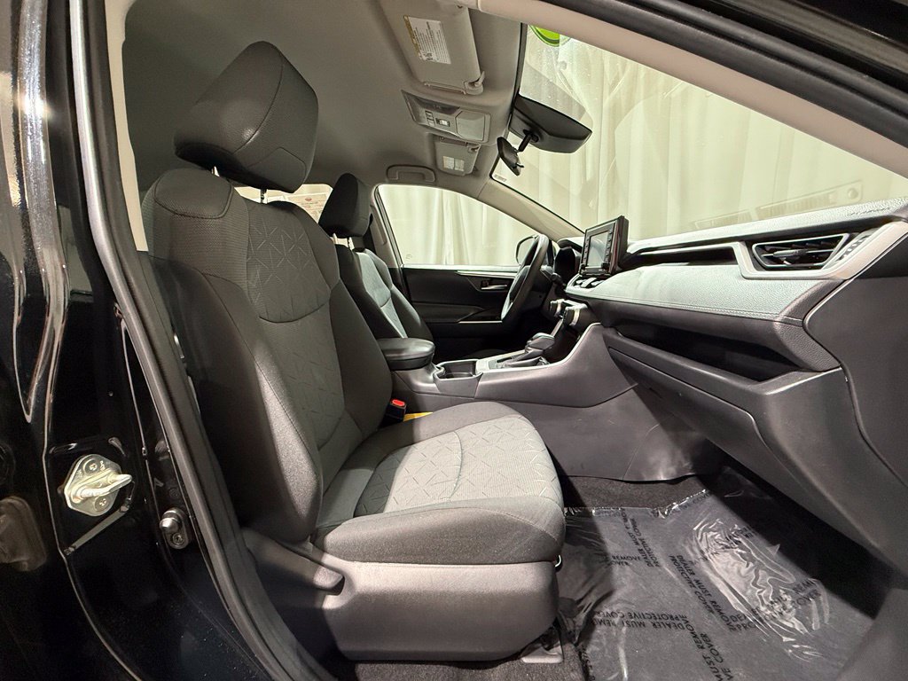 Used 2020 Toyota RAV4 XLE w/ All Weather Liner Package AWD/4WD image 21
