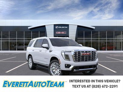 New 2026 GMC Yukon Denali w/ Sun & Power Step Package