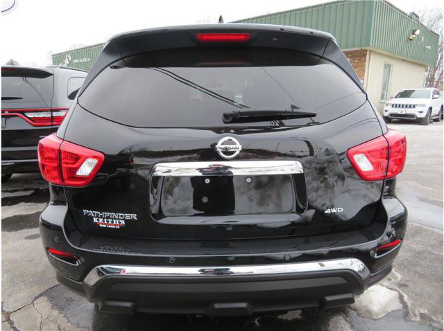 Used 2020 Nissan Pathfinder S AWD/4WD image 19