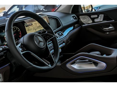New 2026 Mercedes-Benz GLE 580 4MATIC image 10