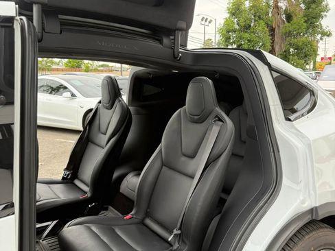 Used 2023 Tesla Model X Plaid AWD/4WD image 10