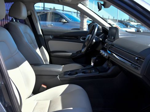 Used 2024 Honda Civic EX-L image 43