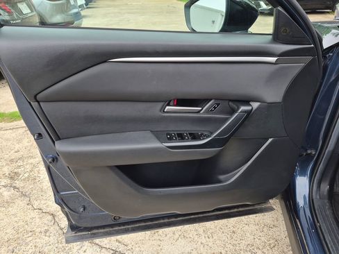Used 2025 MAZDA CX-50 AWD 2.5 S w/ Preferred Package image 11