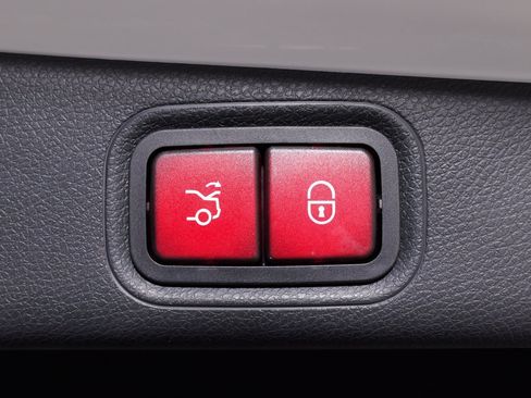 Used 2021 Mercedes-Benz E 350 Sedan image 75