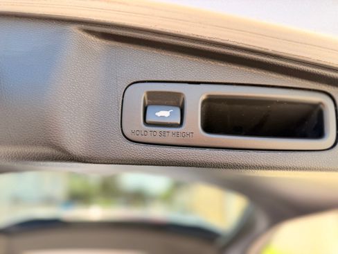 Used 2018 Honda CR-V EX-L image 9