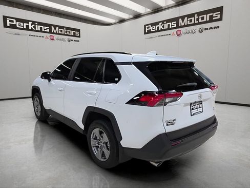 Used 2025 Toyota RAV4 XLE w/ Convenience Package AWD/4WD image 3