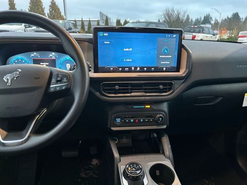 Used 2025 Ford Bronco Sport Big Bend image 23