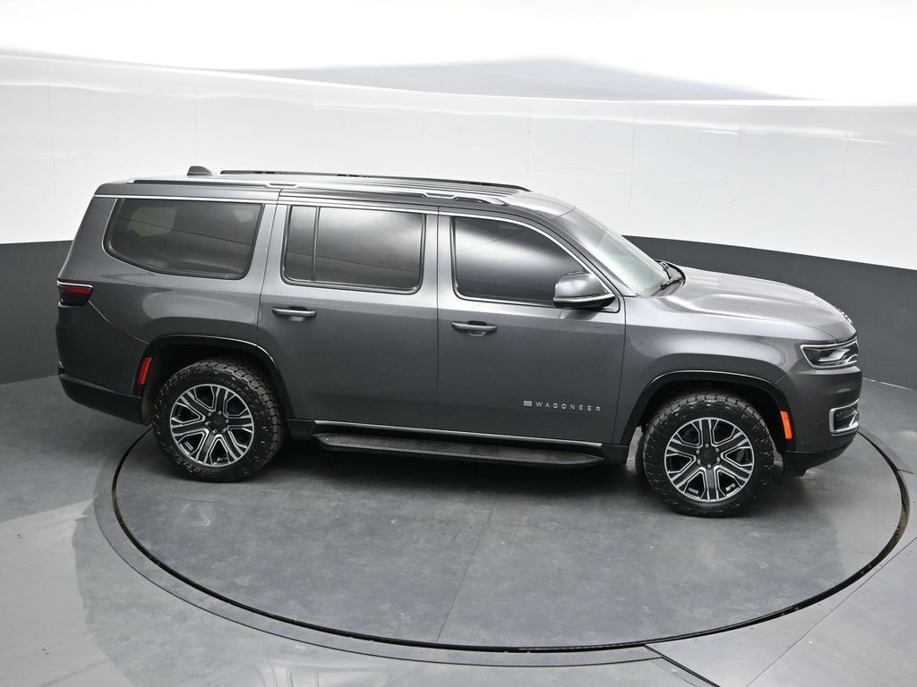 Used 2022 Jeep Wagoneer Series III w/ Flexible Seating Group AWD/4WD image 35