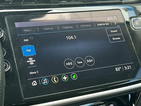 Used 2022 Chevrolet Bolt EUV LT w/ Driver Confidence Package image 26