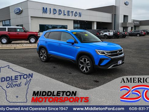 Used 2022 Volkswagen Taos SEL AWD/4WD image 1
