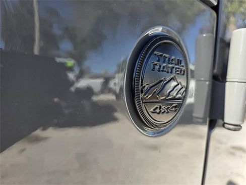 Certified 2022 Jeep Wrangler Unlimited Sahara image 19