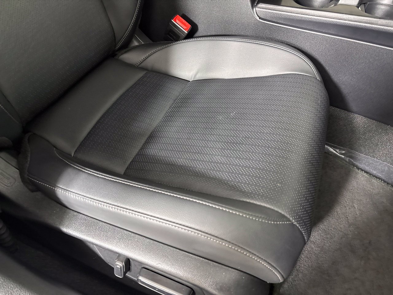 Used 2024 Honda Civic Touring image 31