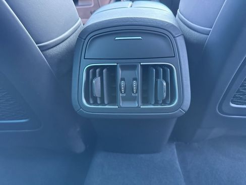 Used 2024 Maserati Levante GT Ultima image 34