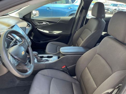 Used 2024 Chevrolet Malibu LT image 22