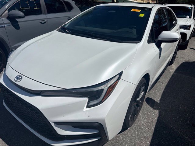 Used 2024 Toyota Corolla SE w/ SE Premium Package FWD image 18