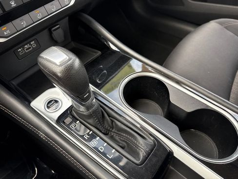 Used 2023 Nissan Altima 2.5 SV FWD image 21