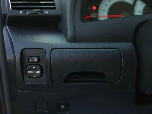 Used 2011 Toyota Camry SE w/ SE Extra-Value Pkg #1 image 14