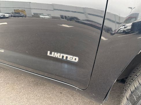 Used 2007 Toyota RAV4 Limited image 9