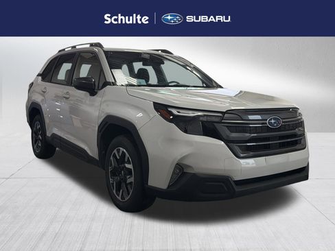 Used 2025 Subaru Forester Premium AWD/4WD image 1