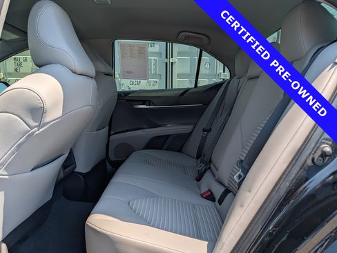 Used 2023 Toyota Camry SE image 13