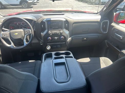 Used 2022 Chevrolet Silverado 1500 LT AWD/4WD image 15