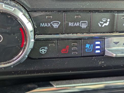 Used 2026 Ford F350 Lariat AWD/4WD image 24