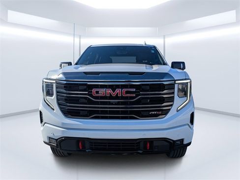 Used 2023 GMC Sierra 1500 AT4 w/ Technology Package image 8