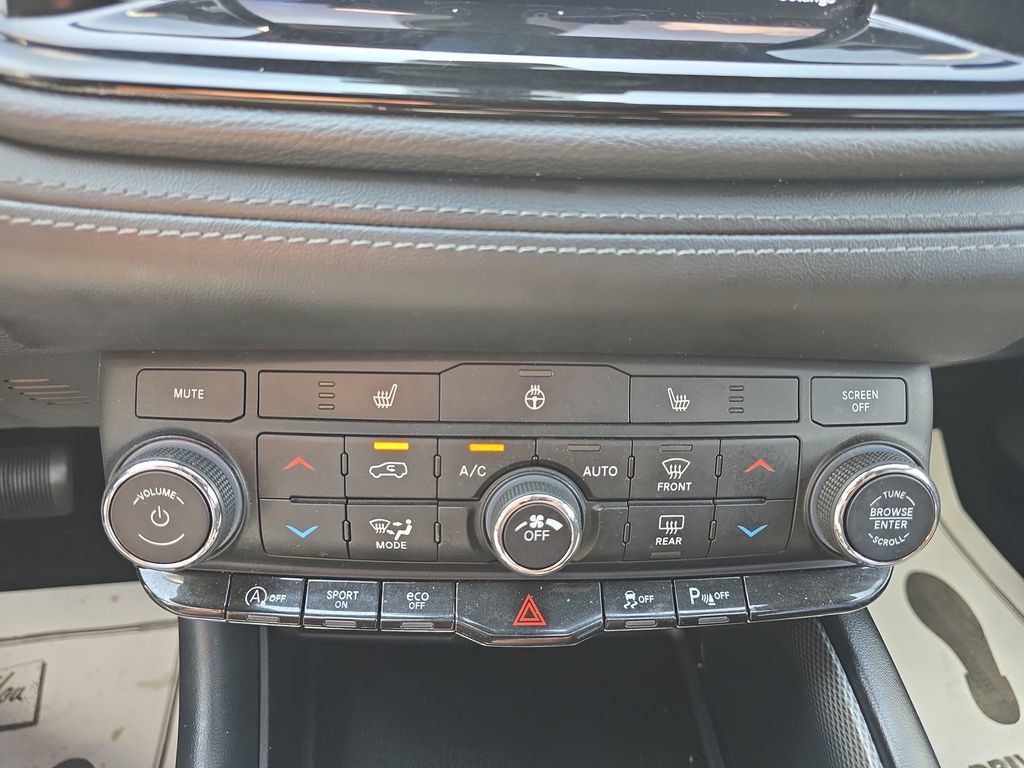 Used 2022 Dodge Durango GT AWD/4WD image 32