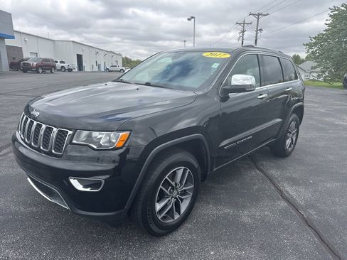 Used 2017 Jeep Grand Cherokee Limited AWD/4WD image 3