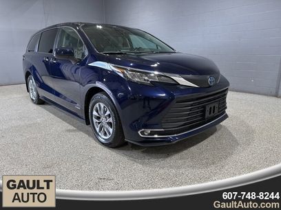 Certified 2021 Toyota Sienna XLE