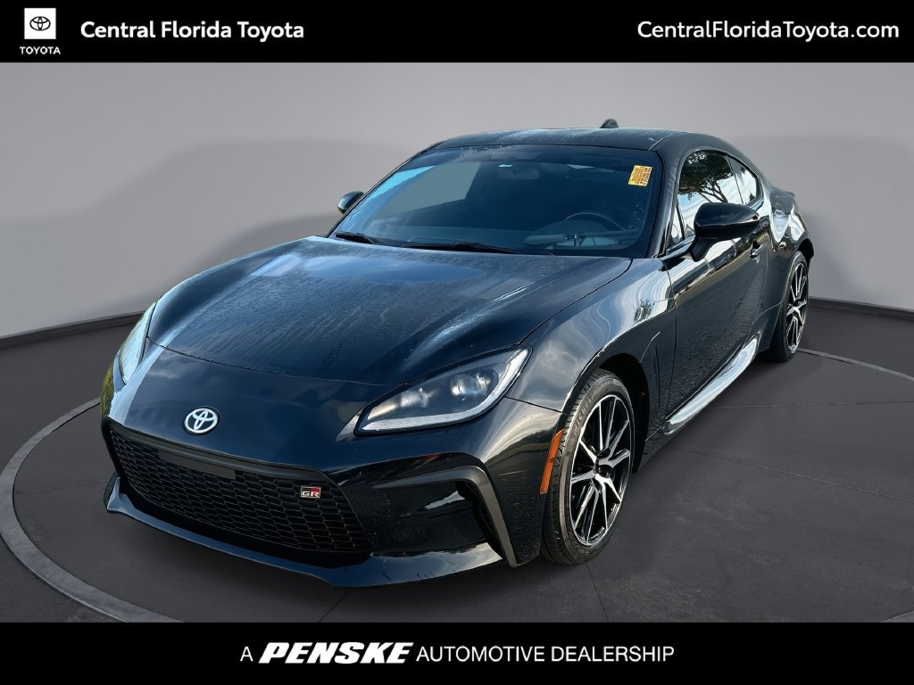 Used 2025 Toyota GR86 RWD image 1