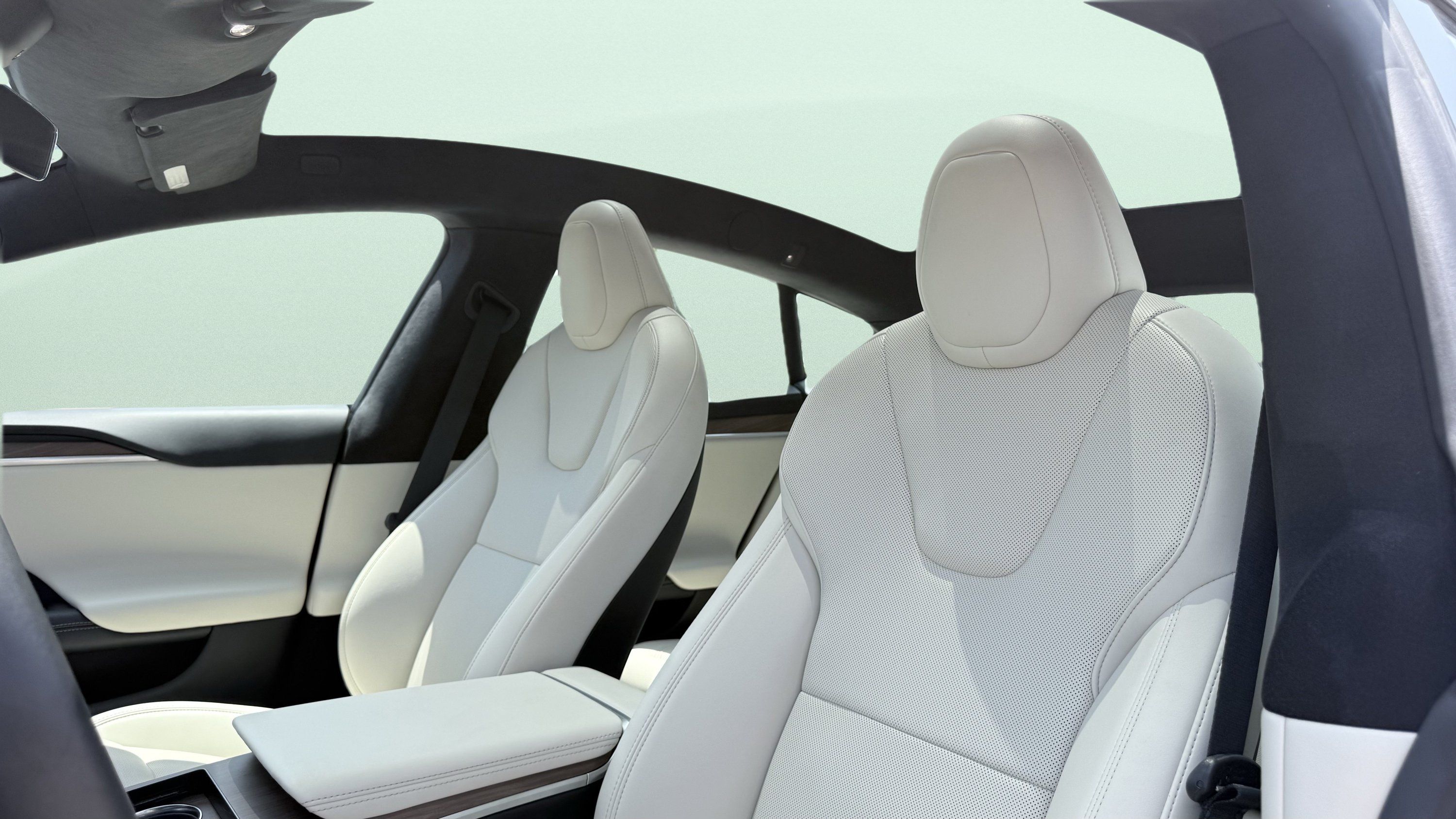 Used 2025 Tesla Model S AWD/4WD image 27