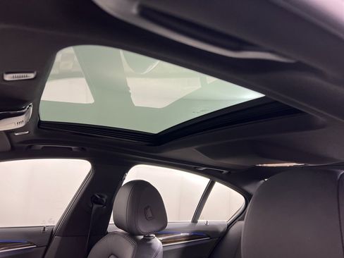 Used 2019 BMW 530e xDrive 530e xDrive iPerformance w/ Premium Package image 23